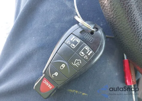 2013 Dodge Grand Caravan Sxt from USA, damaged, VIN 2C4RDGCG8DR693814